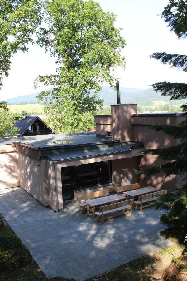Lom Villa