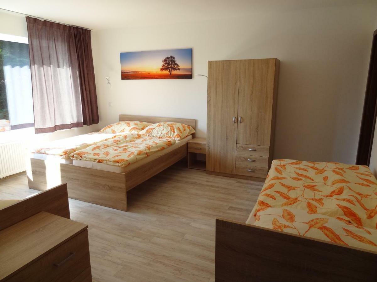Lom Villa